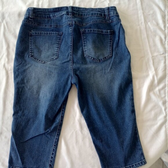 D. Jeans Capis - Picture 2 of 6